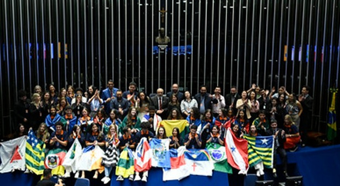 No momento, você está visualizando INSCRIÇÃO ABERTA: Estudantes de MS podem ganhar iPhone ou viver experiência no Senado