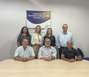 Leia mais sobre o artigo Fecomércio MS reforça parceria com o Sindivarejo de Naviraí em visita institucional