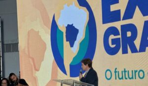 Leia mais sobre o artigo Na abertura da Expogrande 2026, Tereza Cristina critica juros e alerta sobre fertilizantes