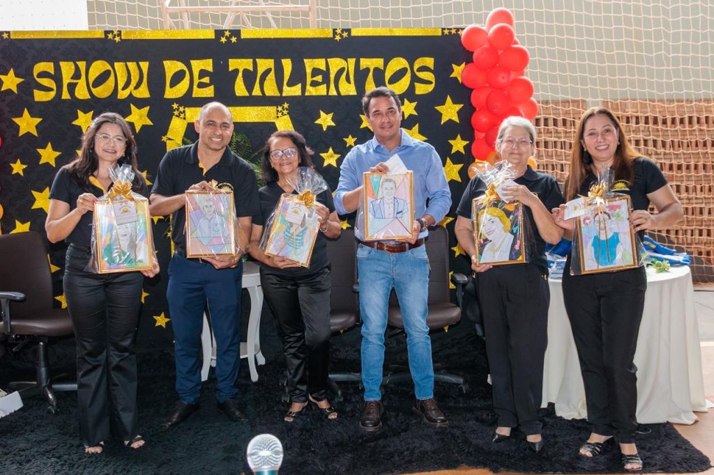 No momento, você está visualizando Naviraí celebra 20 anos da escola José Martins Flores com entrega de kits para professores e apresentações