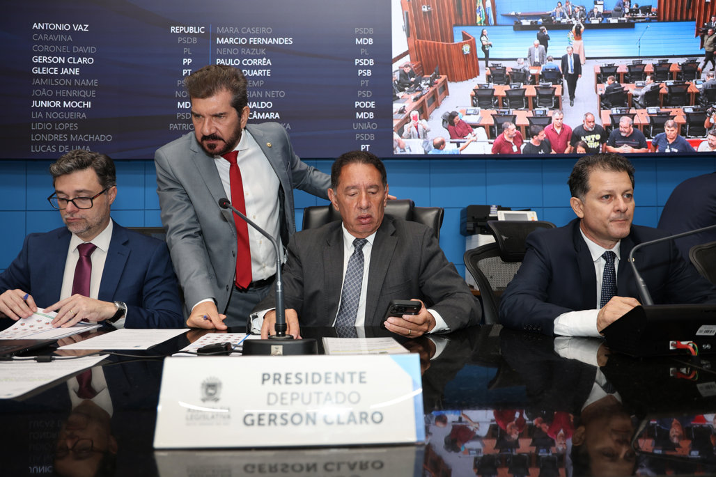 No momento, você está visualizando ALEMS: Em nome do Cotolengo, padre agradece Casa de Leis e convida para costelão beneficente