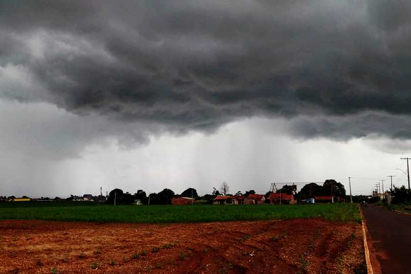 No momento, você está visualizando Tempo instável volta a Mato Grosso do Sul com risco de tempestades