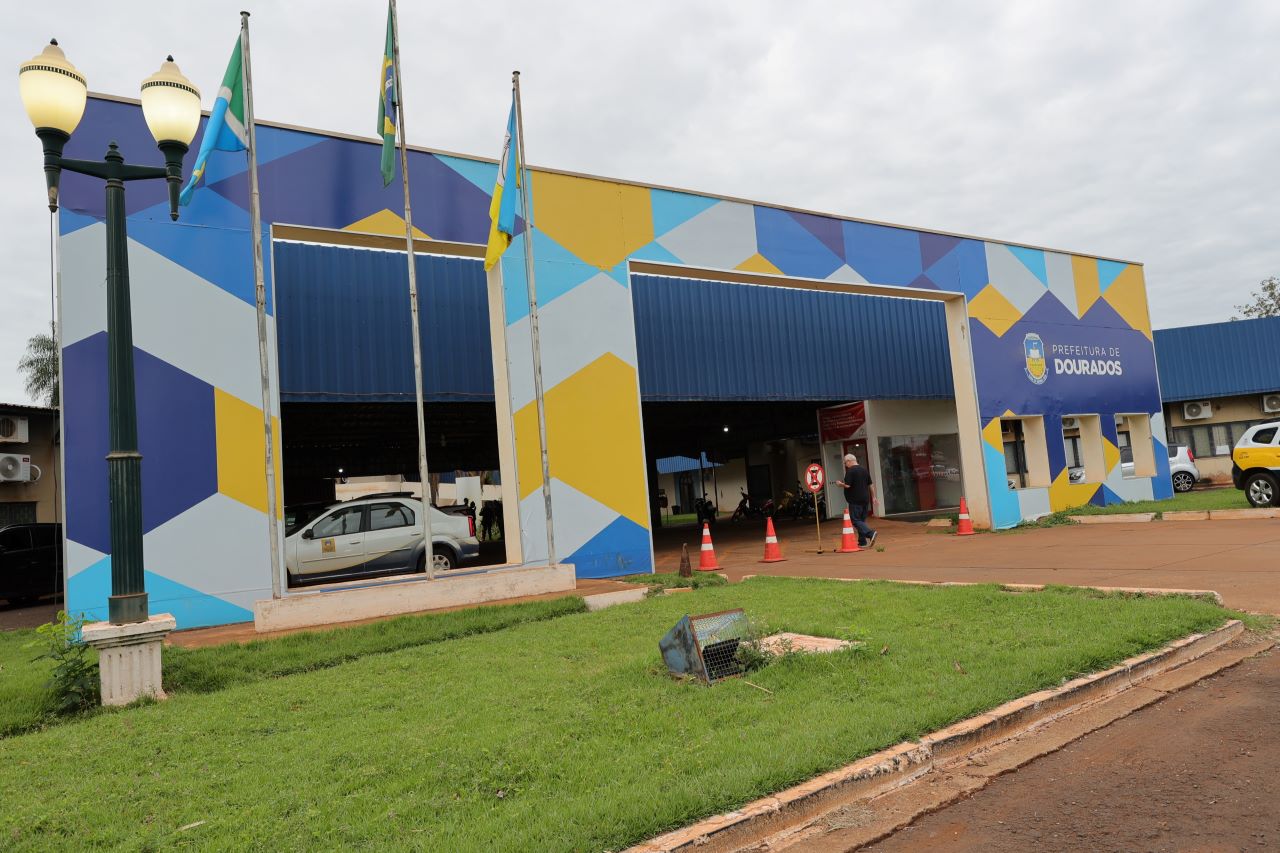 No momento, você está visualizando Prefeitura de Dourados antecipa salários de abril para 9.477 servidores municipais