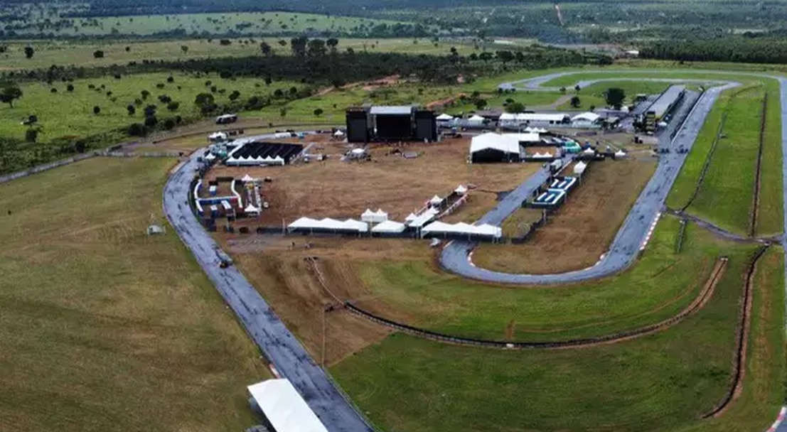 No momento, você está visualizando Show do Guns N’ Roses em Campo Grande terá 700 banheiros, 12 bares e 842 toneladas de equipamentos