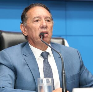 Leia mais sobre o artigo ALEMS: Deputados repercutem pesquisas nacionais e disputa pela presidência da República