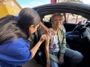 Leia mais sobre o artigo Campo Grande realiza drive-thru da vacina contra a Influenza no quartel dos bombeiros até domingo
