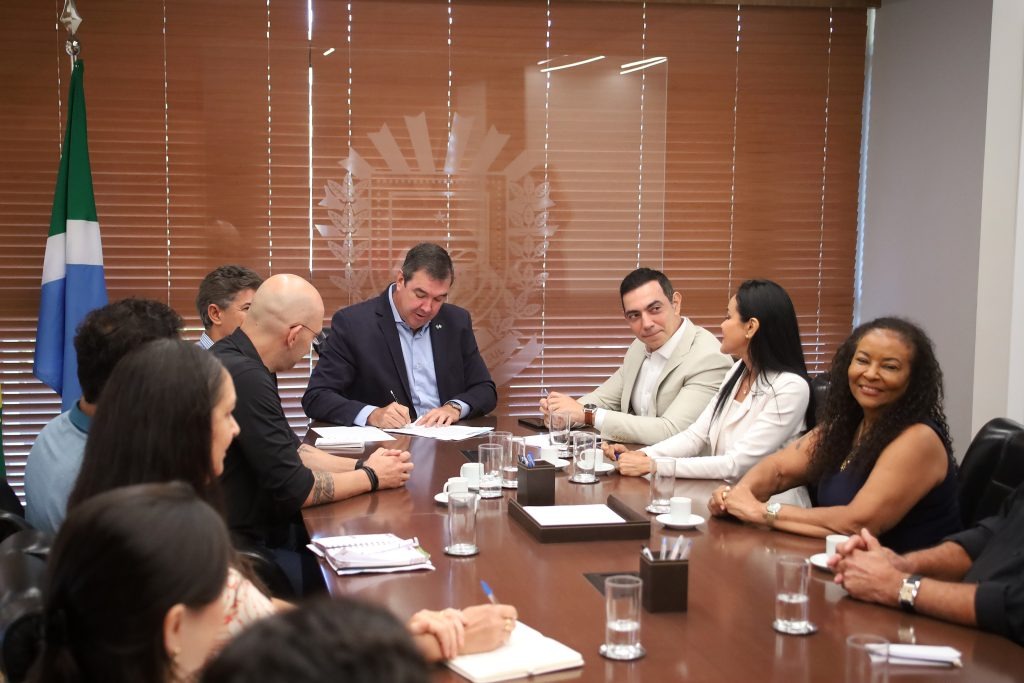 No momento, você está visualizando Novo concurso com 2 mil vagas para professores é autorizado em MS após acordo com a Fetems