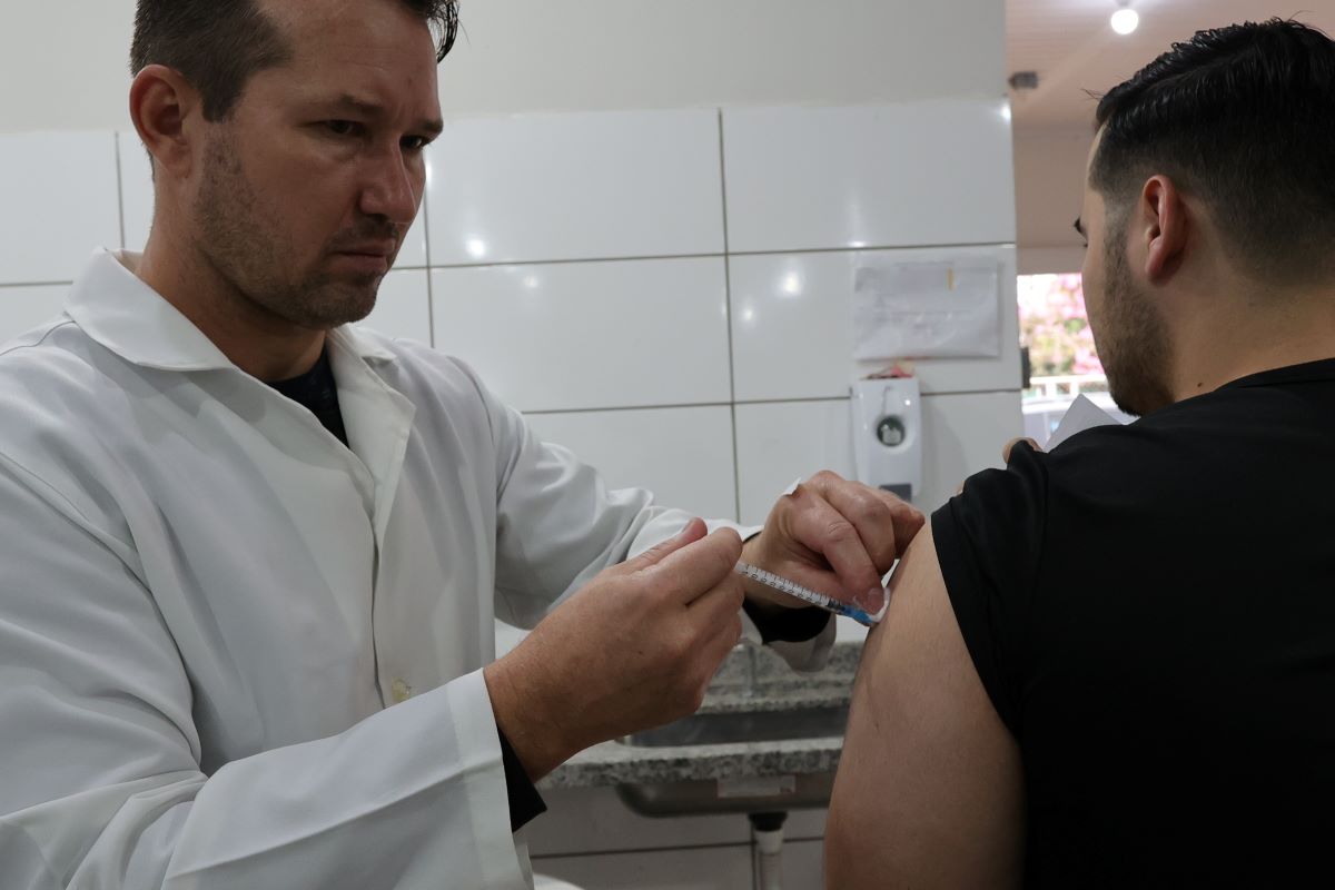 No momento, você está visualizando Prefeitura de Dourados amplia vacinação contra Influenza para toda população a partir desta sexta-feira