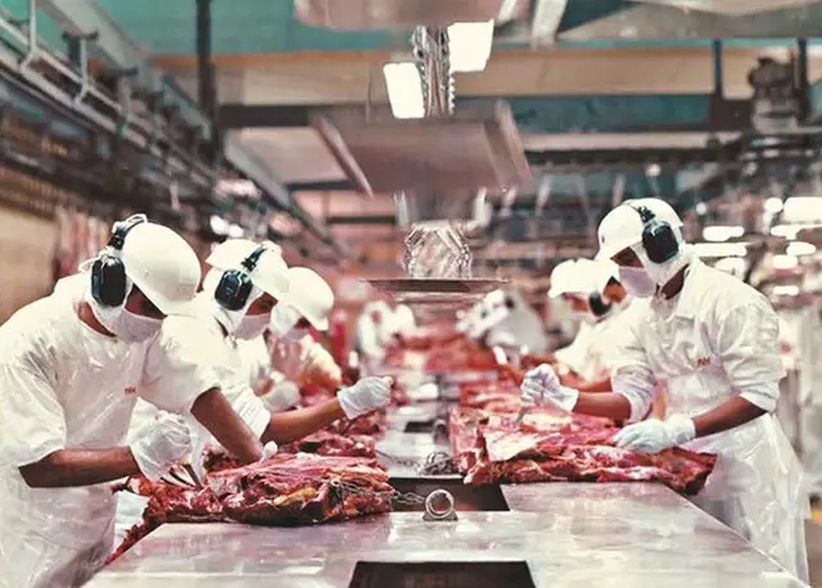 No momento, você está visualizando Exportações de carne bovina de MS para a China crescem 57% antes de nova tarifa chinesa