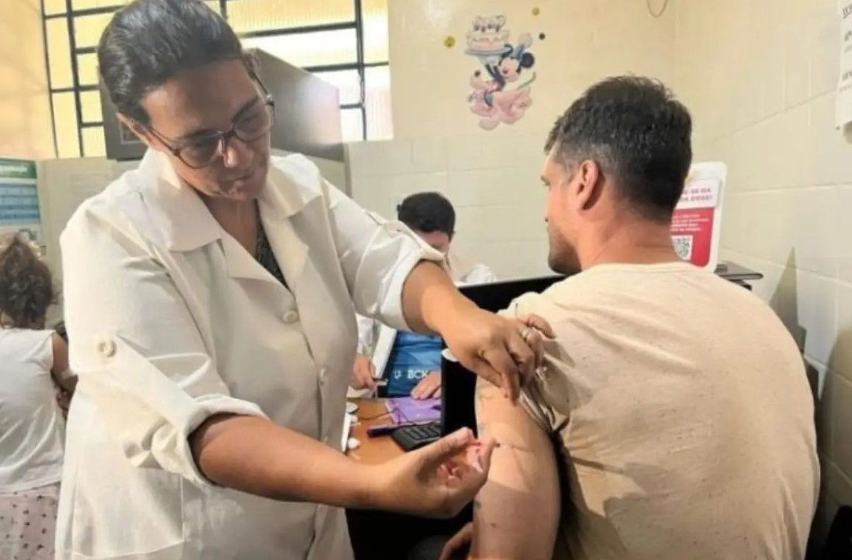 No momento, você está visualizando Vacinação contra dengue é ampliada em MS; veja quem pode tomar a dose