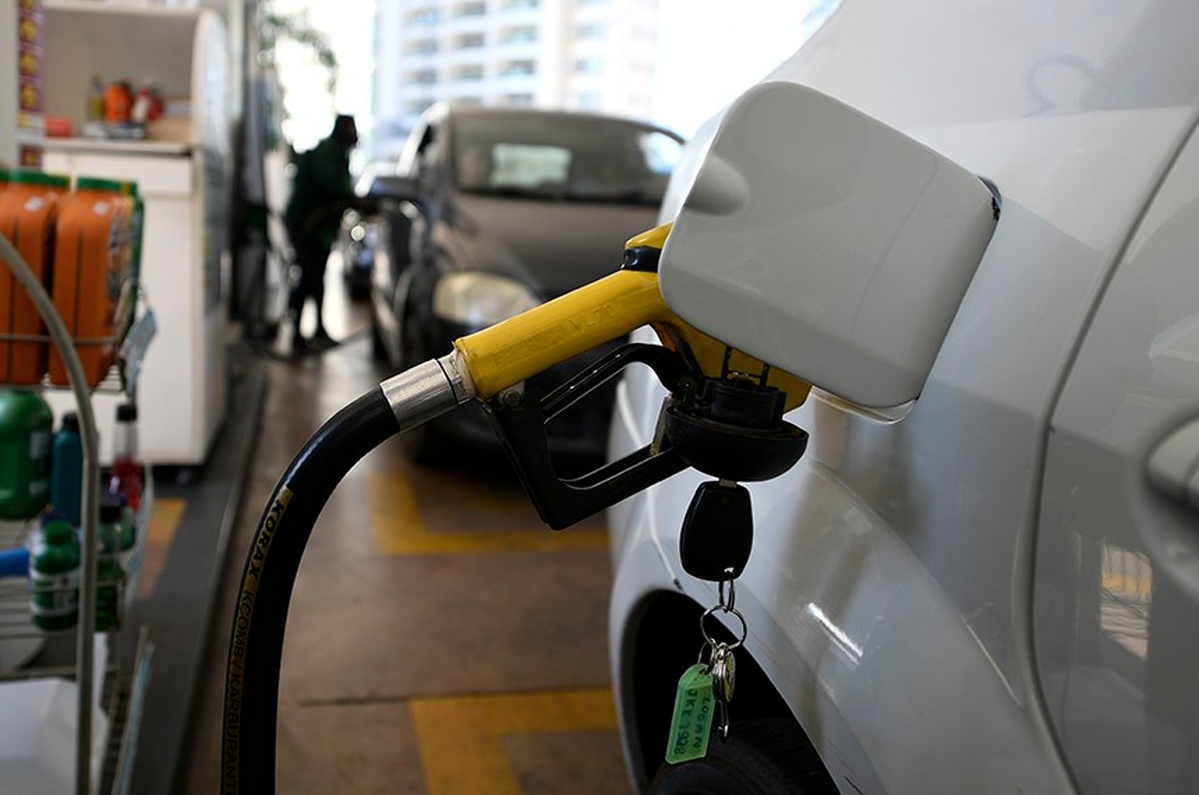 No momento, você está visualizando Gasolina terá desconto nas bombas após governo publicar MP com subsídio