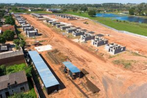 Leia mais sobre o artigo Agehab e Prefeitura de Naviraí realizam seleção das famílias para as 60 casas do Interlagos I