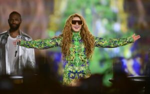 Leia mais sobre o artigo Shakira reúne 2 milhões no Rio e ‘supera’ Madonna, mas fica atrás de Lady Gaga