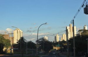 Leia mais sobre o artigo Sol em Campo Grande; MS segue com chance de chuva isolada nesta quinta-feira