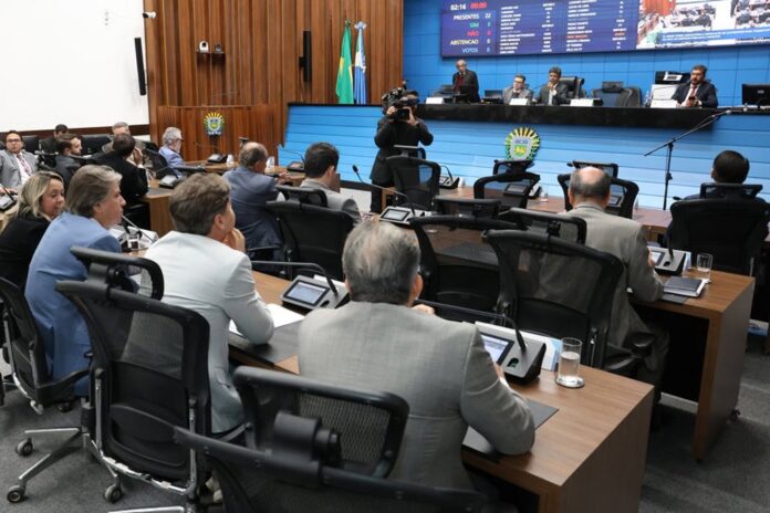 No momento, você está visualizando ALEMS retoma votação da LDO de 2027 com previsão de orçamento de R$ 27,9 bilhões