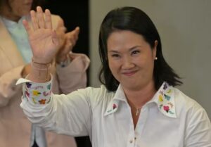 Leia mais sobre o artigo Após longa apuração, Keiko Fujimori é eleita presidente no Peru
