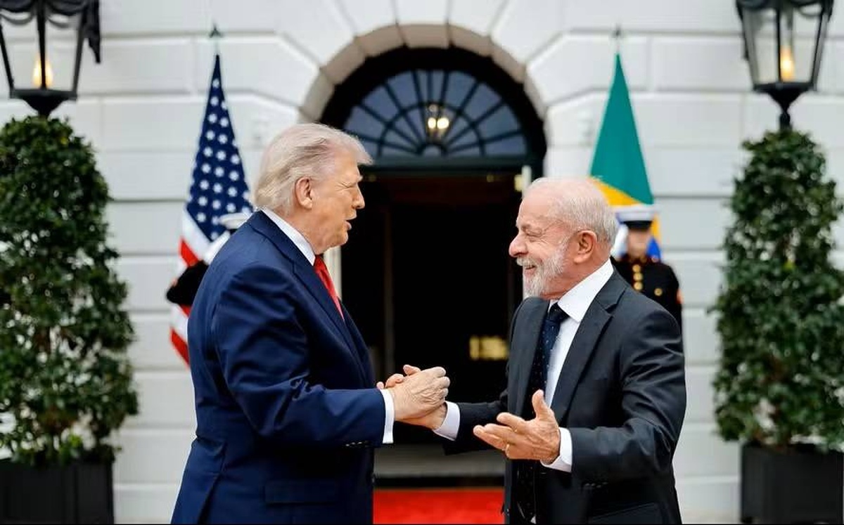 No momento, você está visualizando Brasil busca acordo com os EUA para evitar tarifa de 25% sobre exportações