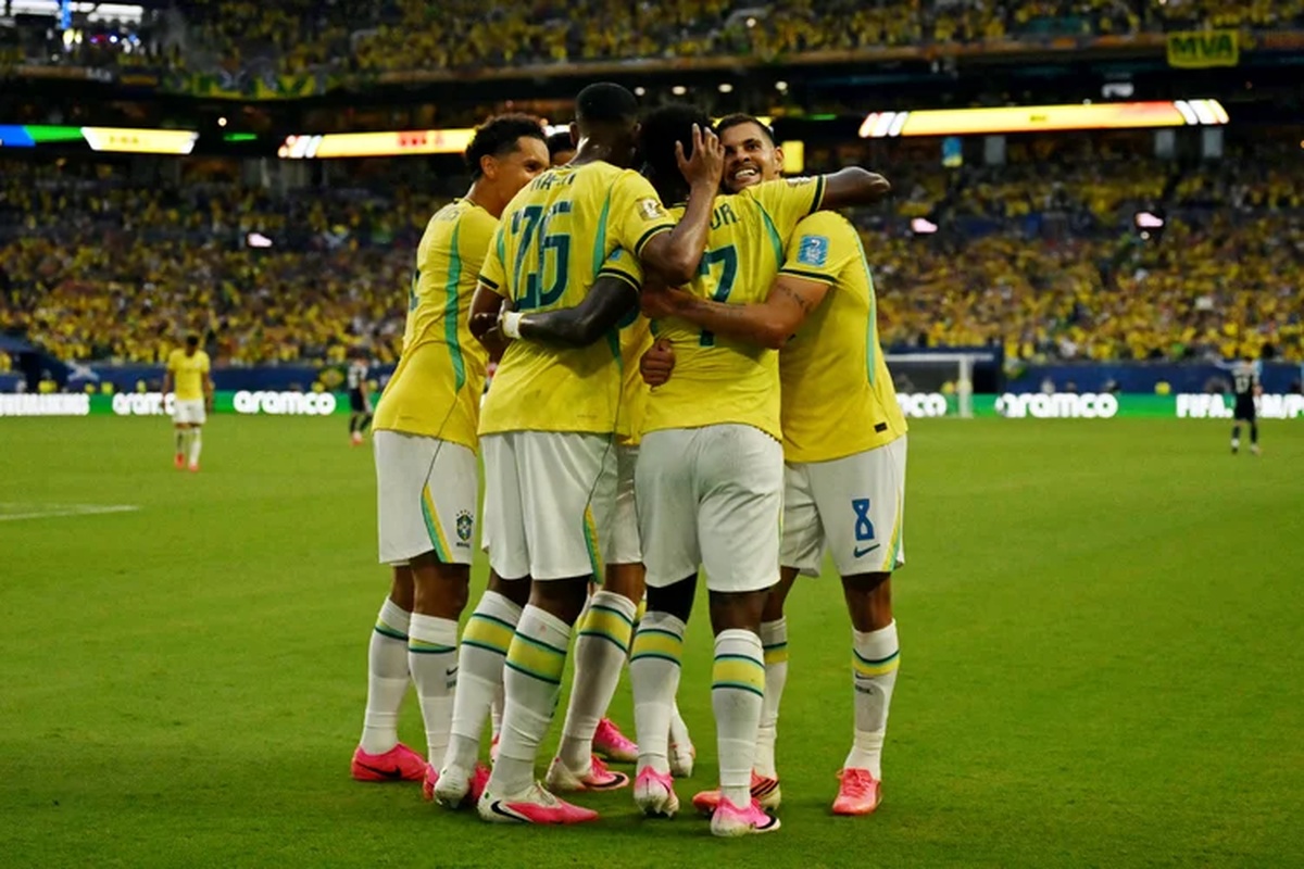 No momento, você está visualizando BRASIL NA COPA DO MUNDO: Confira datas, horários e possíveis jogos em dias úteis até a decisão