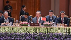 Leia mais sobre o artigo China cobra Brics por união em minerais estratégicos e combate a crises