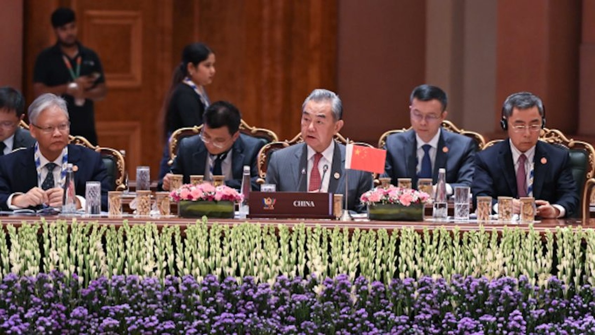 No momento, você está visualizando China cobra Brics por união em minerais estratégicos e combate a crises