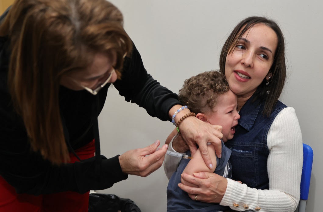 No momento, você está visualizando Prefeitura de Dourados inicia vacinação contra pneumonia e meningite com boa procura nas UBSs