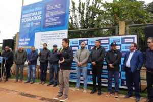 Leia mais sobre o artigo Prefeitura retoma obras do setor hortifrutigranjeiro da Feira Central de Dourados