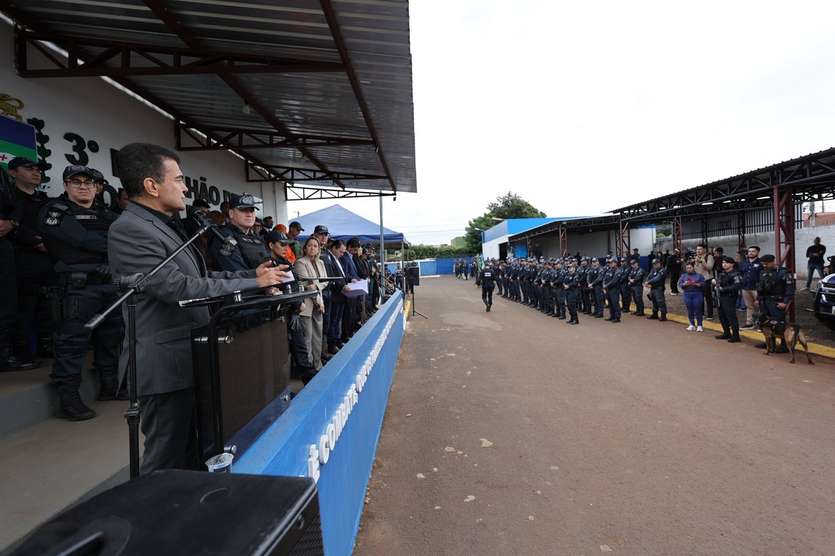 No momento, você está visualizando Em solenidade de troca de comando do 3º BPM, prefeito de Dourados destaca avanço histórico na segurança