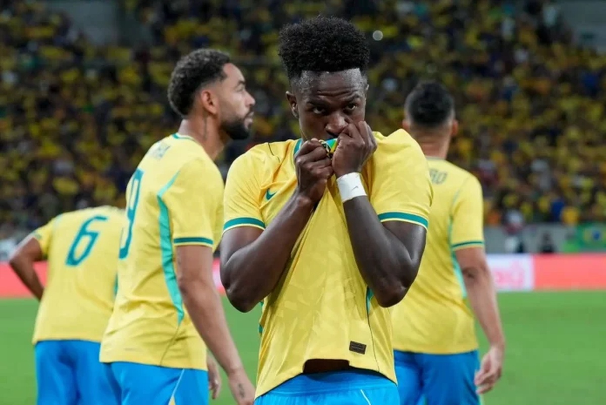 No momento, você está visualizando Em amistoso no Maracanã, Brasil goleia Panamá por 6 a 2 em despedida da torcida antes da Copa do Mundo