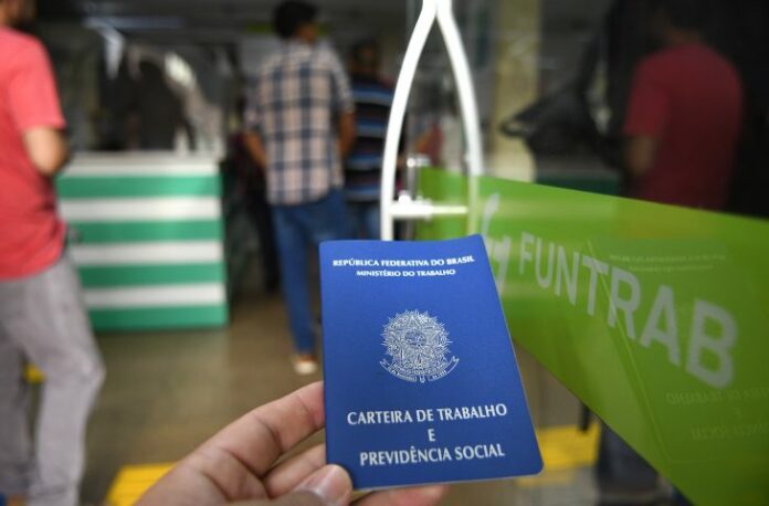 No momento, você está visualizando Mais de 2,7 mil vagas de trabalho estão disponíveis nesta segunda-feira em MS