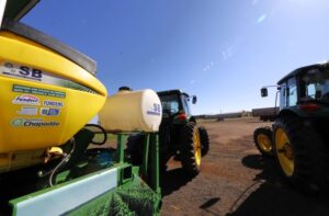 Leia mais sobre o artigo Investimentos em pesquisa ajudam a elevar produtividade e competitividade do agro de Mato Grosso do Sul
