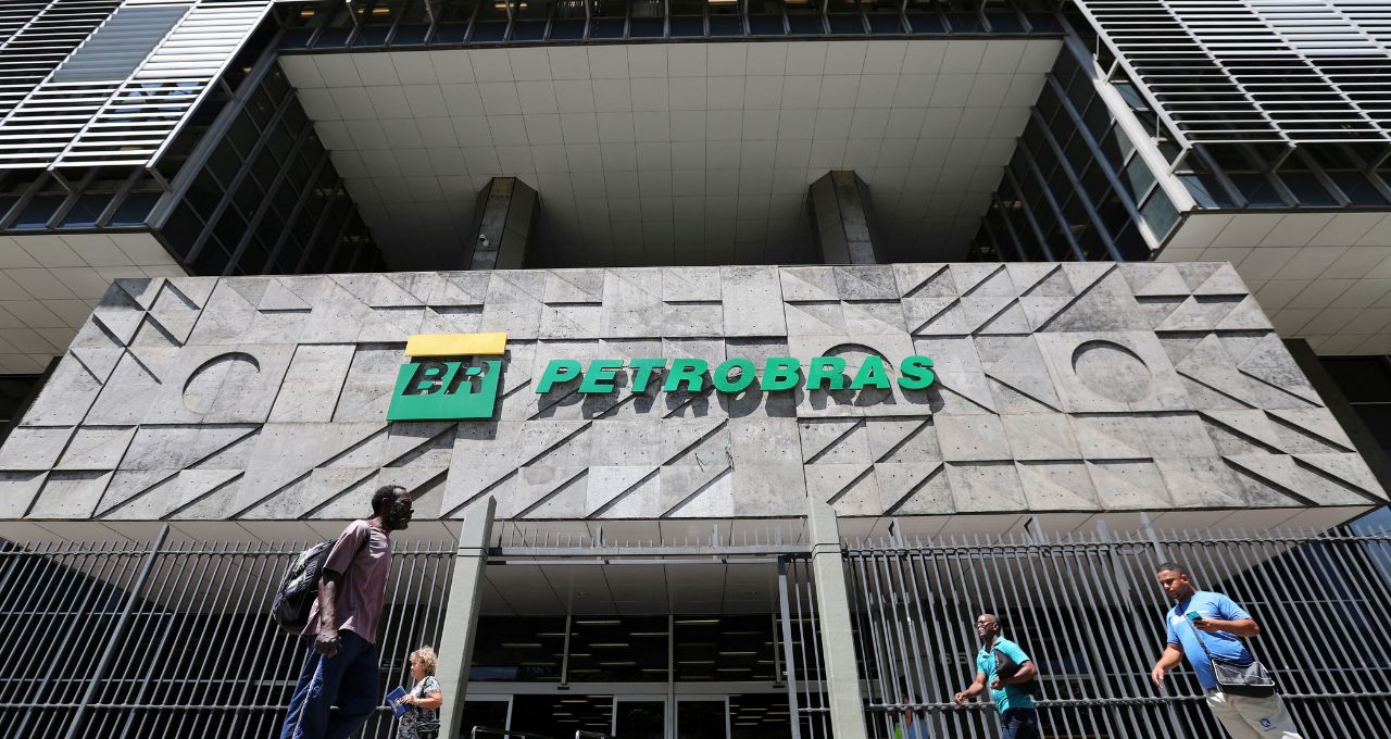 No momento, você está visualizando Petrobras e BNDES firmam parceria por minerais críticos