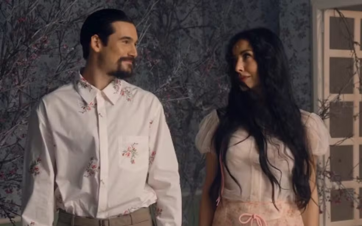 No momento, você está visualizando FAMÍLIA AUMENTOU: Sabrina Sato e Nicolas Prattes anunciam gravidez do primeiro filho