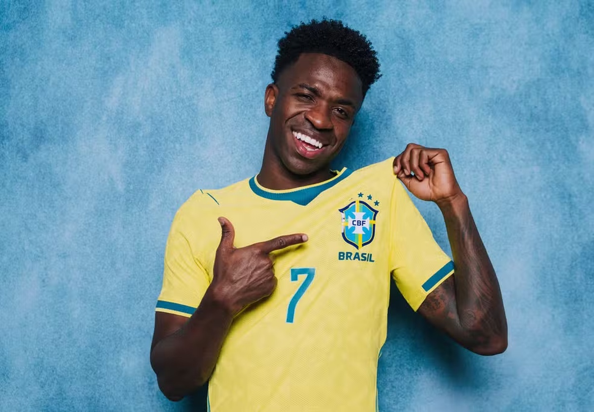 No momento, você está visualizando Camisa da seleção brasileira é considerada a segunda mais bonita da Copa do Mundo