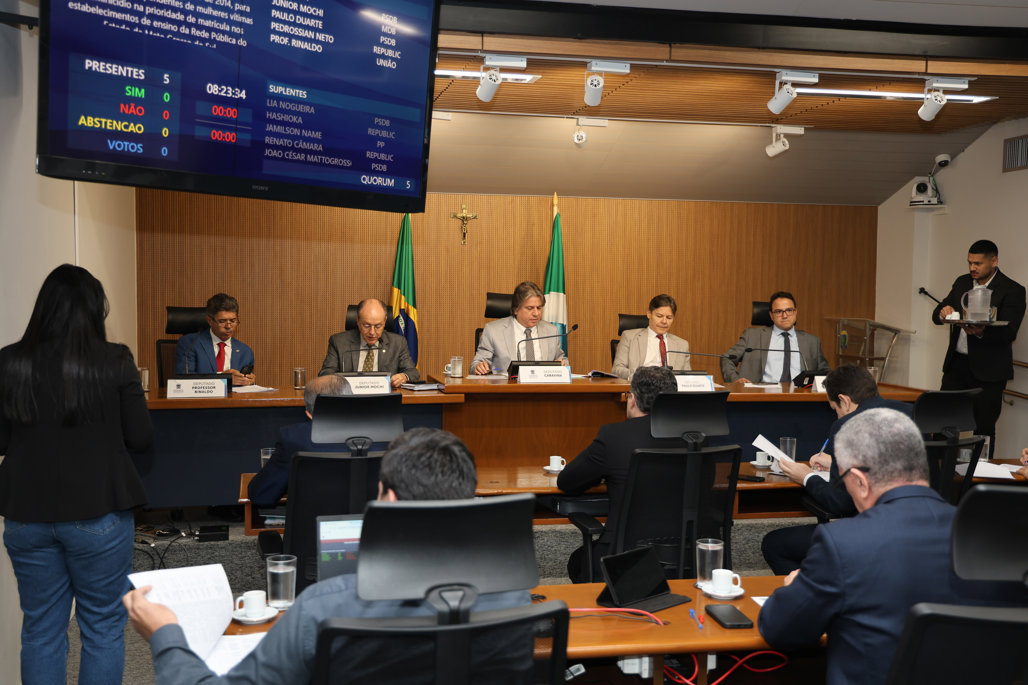 No momento, você está visualizando ALEMS: CCJR emite seis pareceres favoráveis e apresenta balanço do semestre
