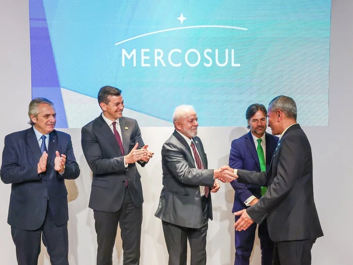 No momento, você está visualizando Brasil ratifica acordos do Mercosul com EFTA e Singapura