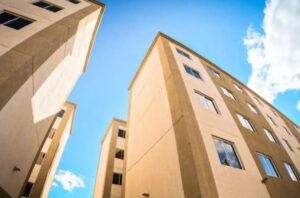 Leia mais sobre o artigo ESTADO: Prefeitura de Caracol firma contrato de R$ 2,4 milhões para construção de casas do projeto Minha Casa, Minha Vida