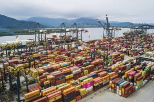 Leia mais sobre o artigo Exportações batem recorde e déficit das contas externas caem em junho
