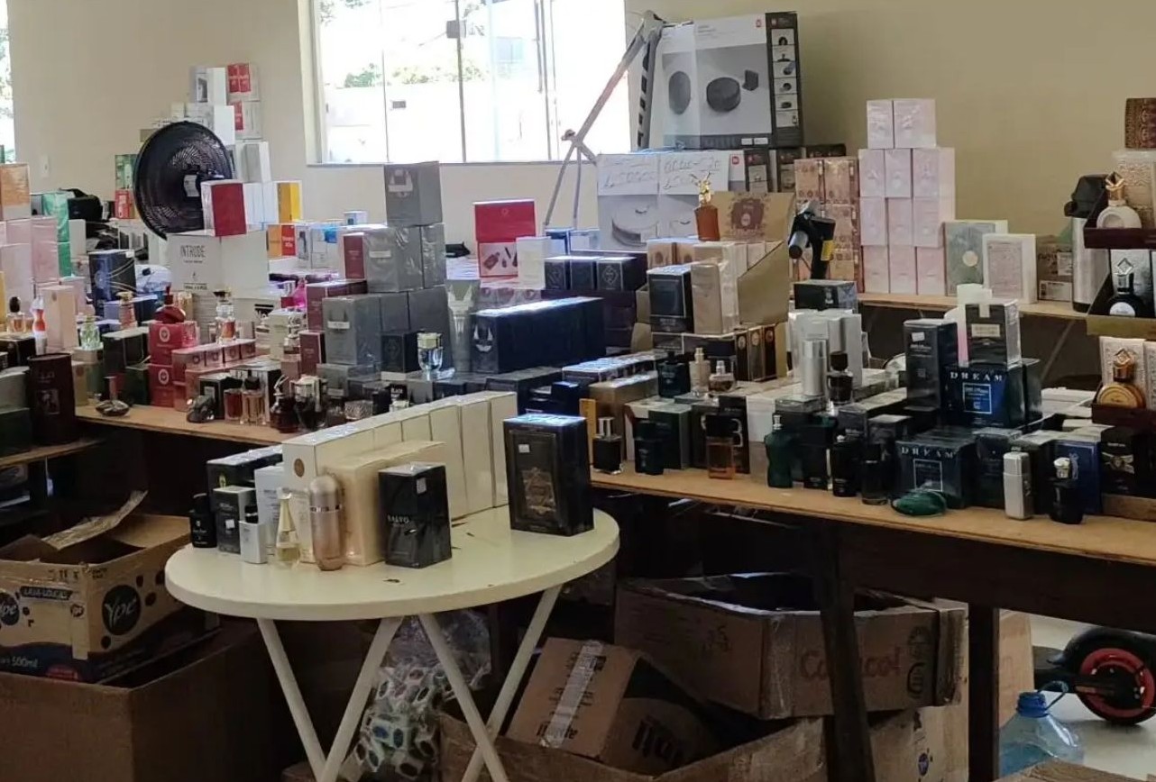 No momento, você está visualizando Celulares, perfumes e roupas; bazar solidário tem super descontos em Campo Grande