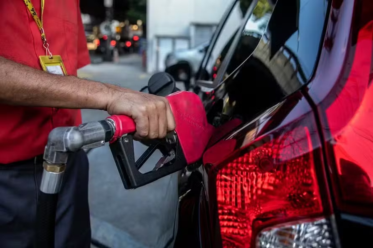 No momento, você está visualizando Mistura de 32% de etanol na gasolina começa em agosto; entenda os impactos