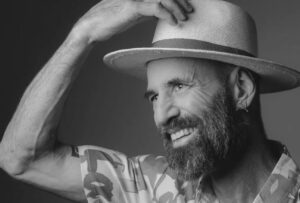 Leia mais sobre o artigo Advogado que celebrou velório em vida morre aos 47 anos