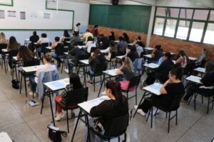 Leia mais sobre o artigo Semana começa com sete editais de concursos públicos e processos seletivos em MS; confira a lista completa