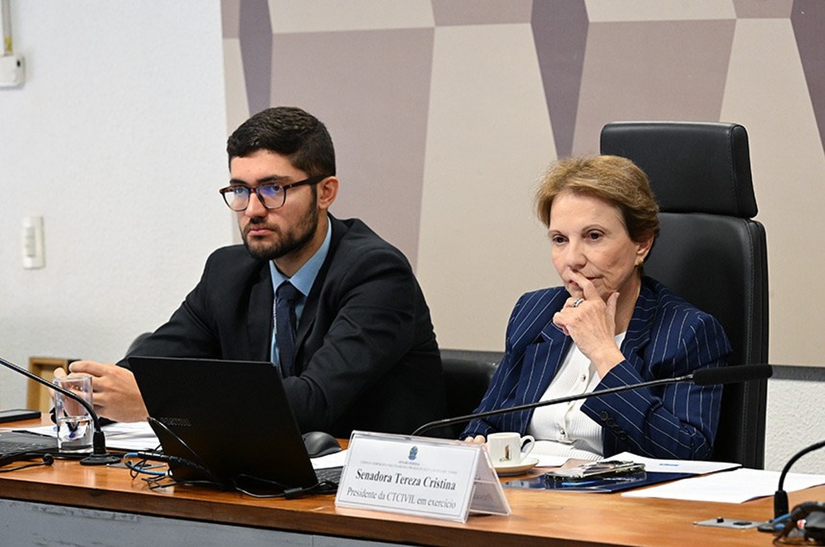 No momento, você está visualizando Após acordo, Senado aprova MP do frete sem o piso salarial de R$ 5 mil para os caminhoneiros