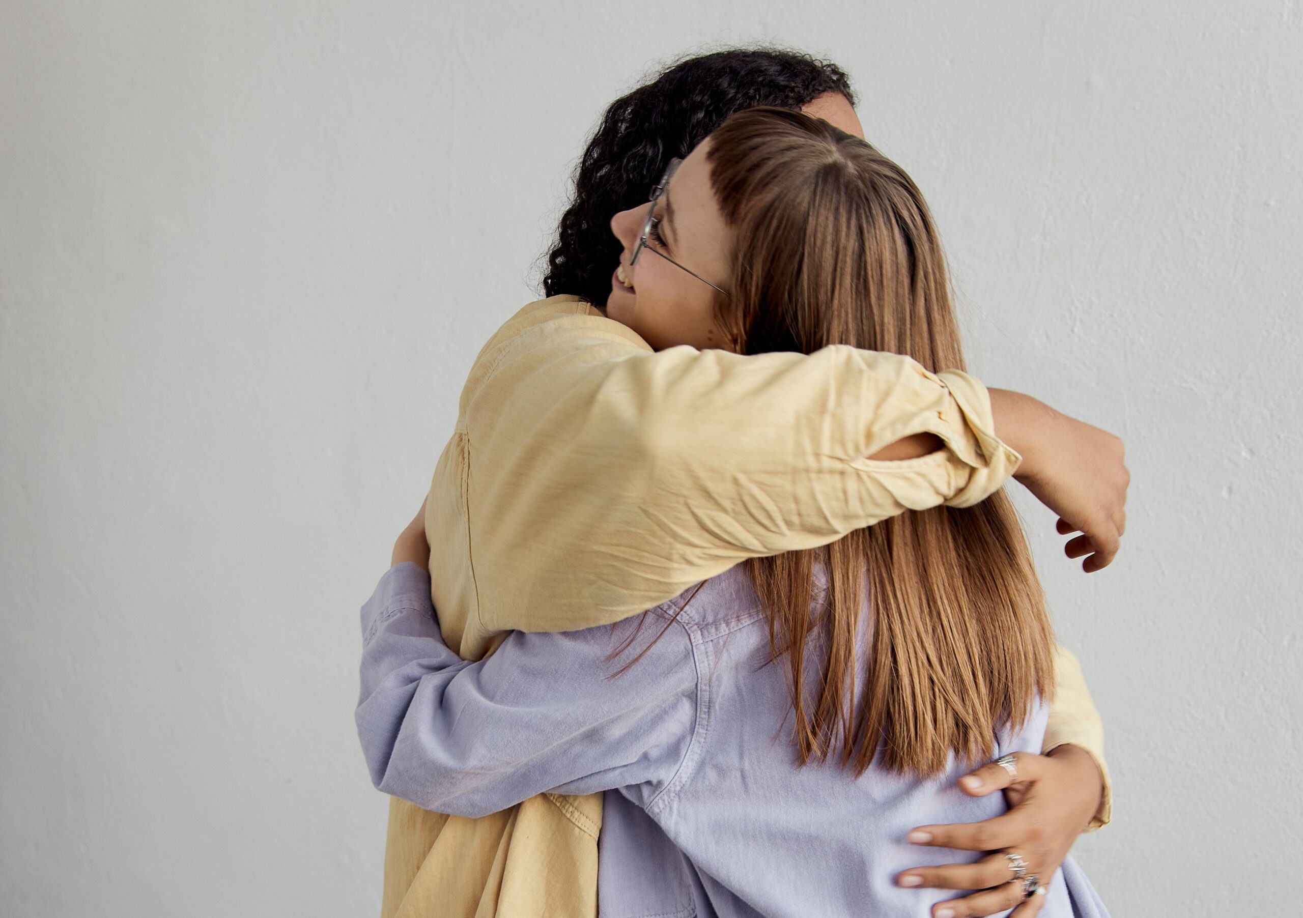 No momento, você está visualizando ALEMS AGOSTO LILÁS: Mês de conscientização e realidade de dor com 21 feminicídios em MS