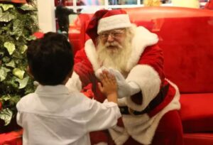 Leia mais sobre o artigo Tem barba de verdade? Vagas para Papai Noel pagam salário de até R$ 22 mil