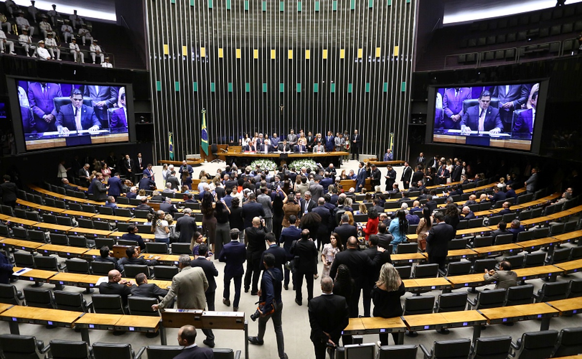 No momento, você está visualizando Congresso retoma trabalhos com primeira semana de esforço concentrado