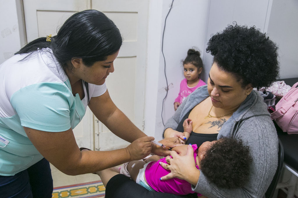 No momento, você está visualizando CORUMBÁ: Confira as salas de vacinação abertas durante a Campanha Nacional de Multivacinação