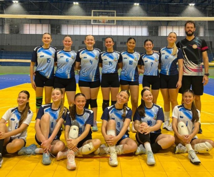 No momento, você está visualizando Vôlei feminino de Pato Bragado dominou mais uma e mantém invencibilidade no Campeonato Regional