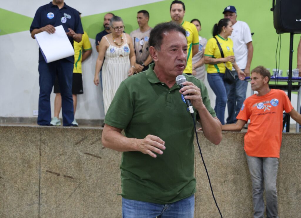 No momento, você está visualizando Gerson Claro defende política voltada à qualidade de vida durante reunião na Coophavila