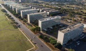 Leia mais sobre o artigo Governo fica sem verba para pagar R$ 105,5 bilhões em despesas