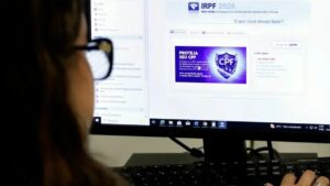 Leia mais sobre o artigo Receita Federal paga R$ 1,2 bilhão do último lote de restituição do IR 2026